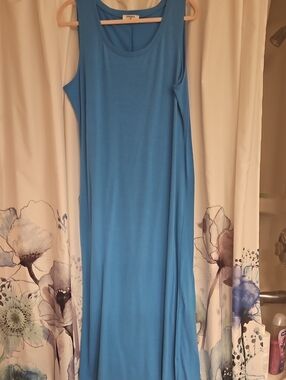 T Tahari Blue Sleeveless Maxi Dress — Easywear Scoop Neck